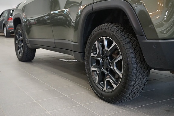 Jeep Compass 8 of 29