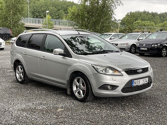 Ford Focus 2 of 23