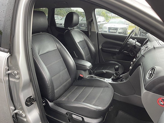 Ford Focus 13 of 23