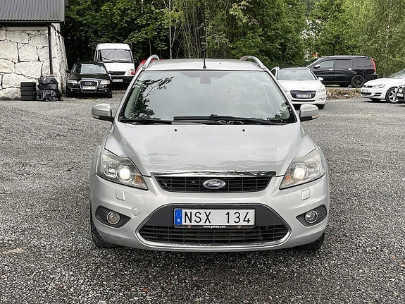 Ford Focus 7 of 23