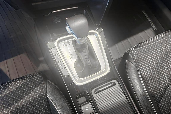 Kia XCeed 12 of 17