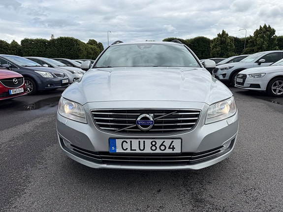 Volvo V70 8 of 20