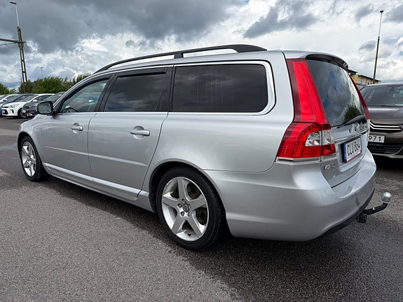 Volvo V70 3 of 20