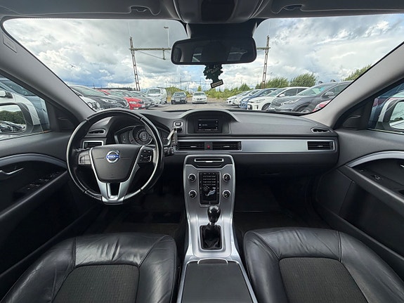 Volvo V70 14 of 20