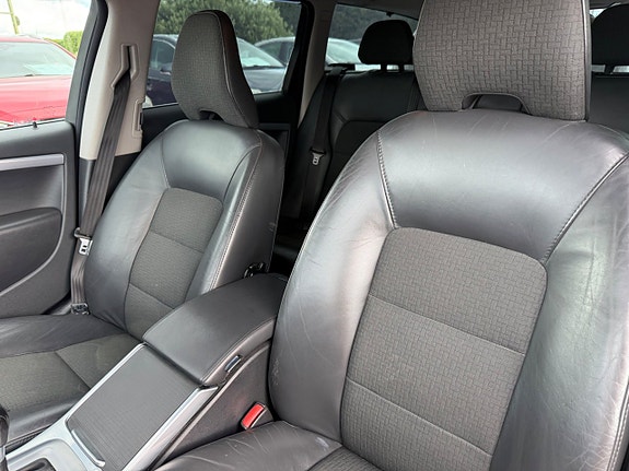 Volvo V70 10 of 20