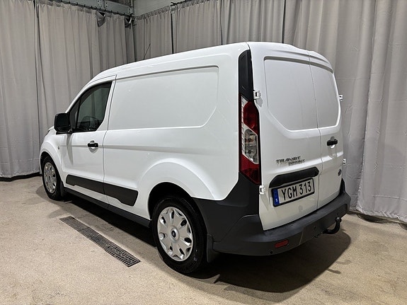 Ford Transit Connect 3 of 5