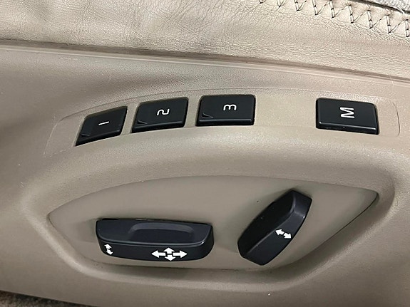 Volvo V70 14 of 20