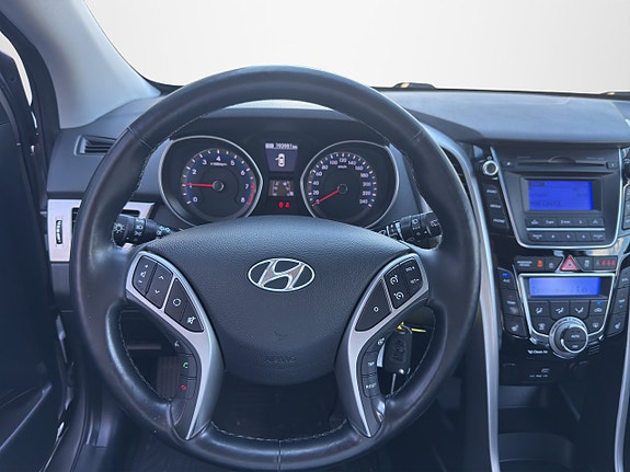Hyundai i30 11 of 23