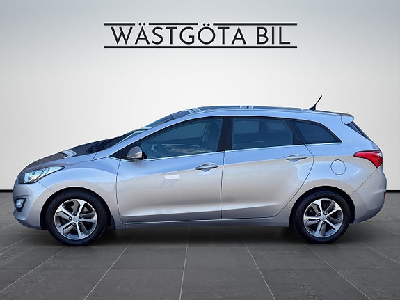 Hyundai i30 3 of 5
