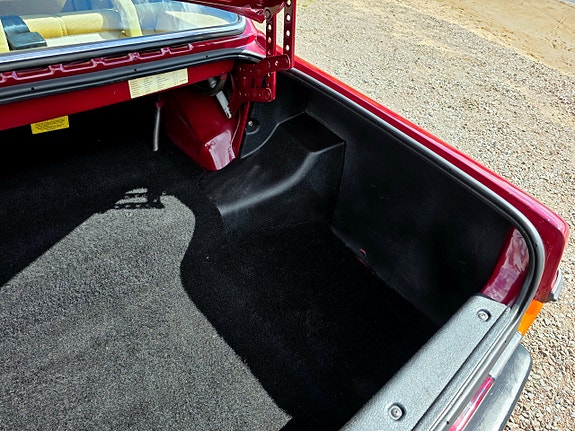 Volvo 244 15 of 30