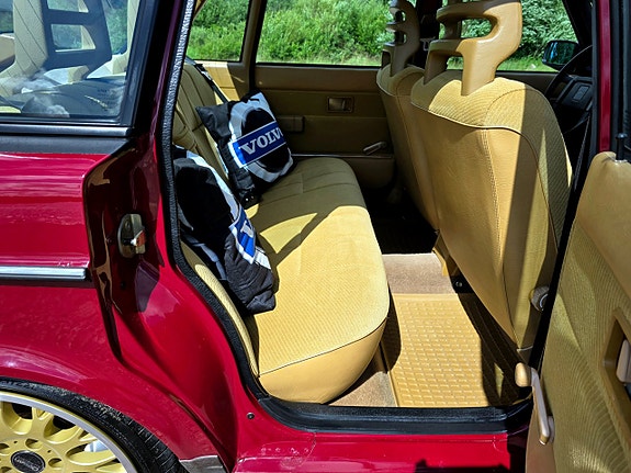 Volvo 244 8 of 30