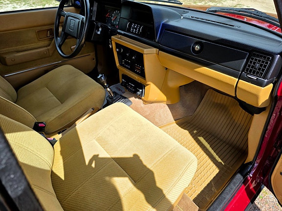 Volvo 244 5 of 5