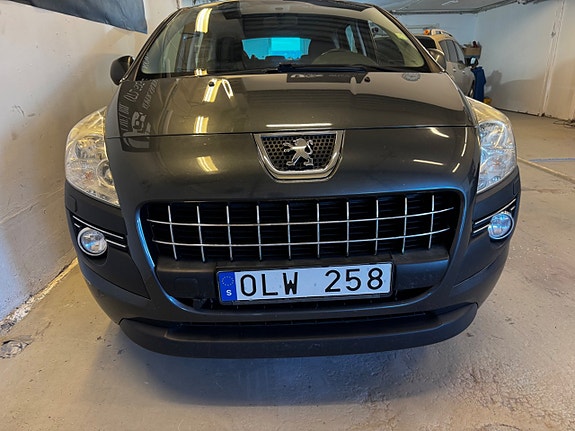 Peugeot 3008 3 of 5
