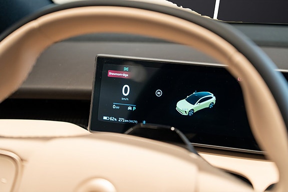 NIO ET5 Touring 10 of 18