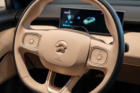 NIO ET5 Touring 13 of 18