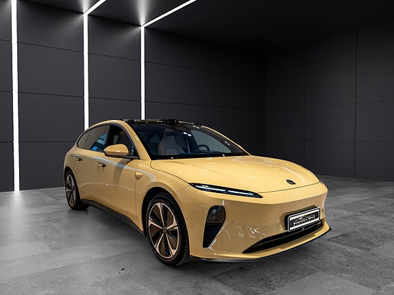 NIO ET5 Touring 3 of 18