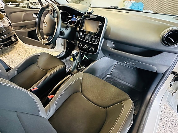 Renault Clio 7 of 19