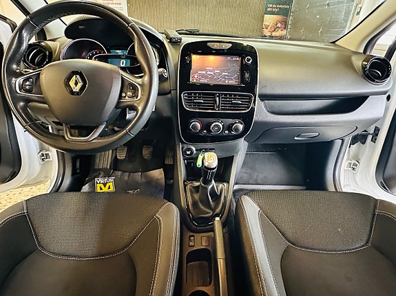 Renault Clio 8 of 19