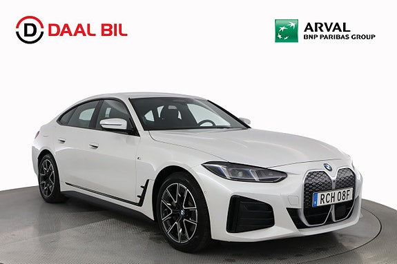 BMW i4 3 of 5