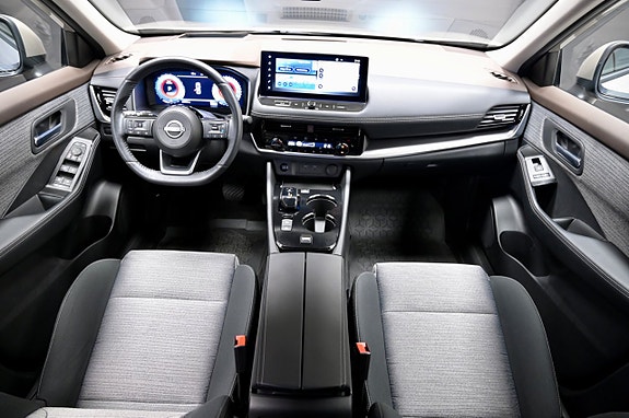 Nissan X-Trail 14 of 23