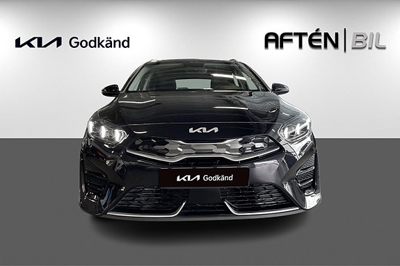 Kia Ceed 3 of 23