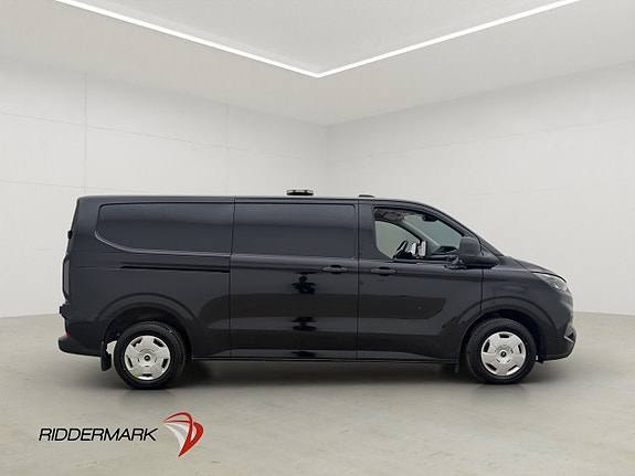 Ford Transit Custom 2 of 30