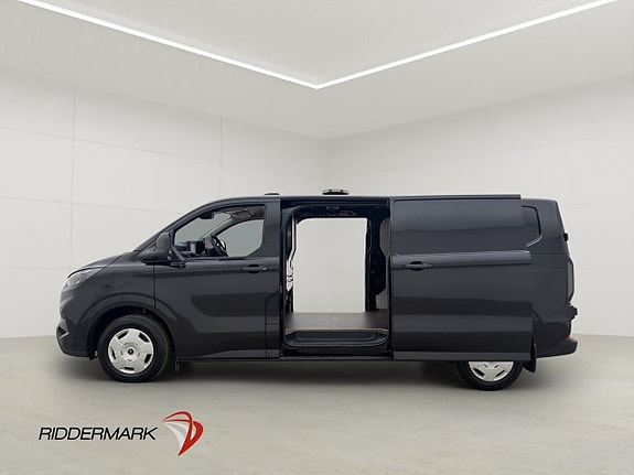 Ford Transit Custom 12 of 30