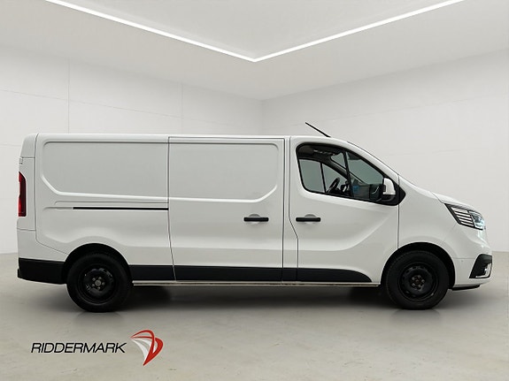 Renault Trafic 2 of 5