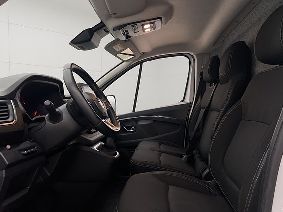 Renault Trafic 18 of 30