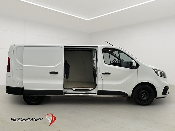 Renault Trafic 12 of 30