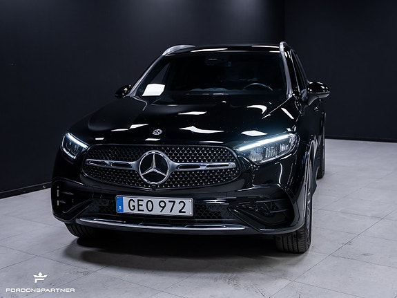 Mercedes-Benz GLC300 e 5 of 5