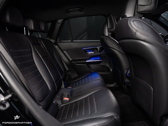 Mercedes-Benz GLC300 e 28 of 30