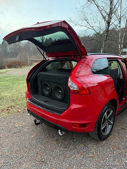 Volvo XC60 5 of 9