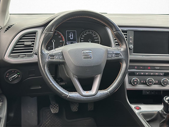 Seat Leon 10 of 27