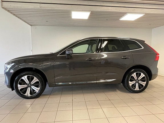 Volvo XC60 3 of 5