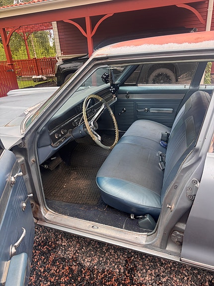 Pontiac Catalina 4 of 5