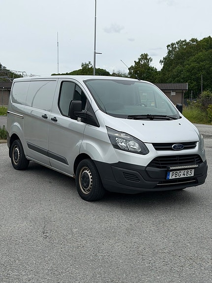 Ford Transit Custom 3 of 11