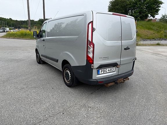 Ford Transit Custom 6 of 11