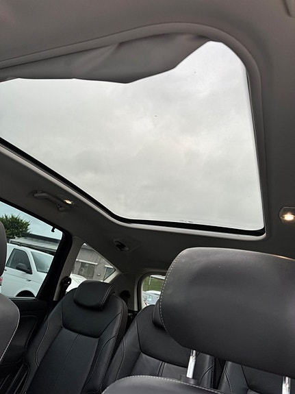 Ford S-MAX 11 of 13