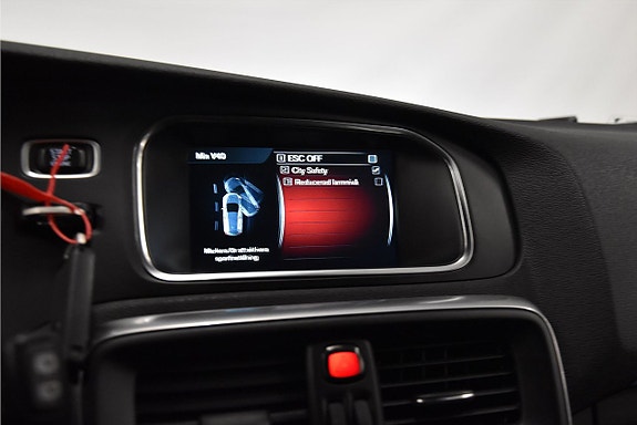 Volvo V40 17 of 21