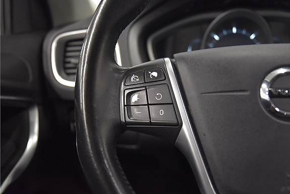 Volvo V40 10 of 21
