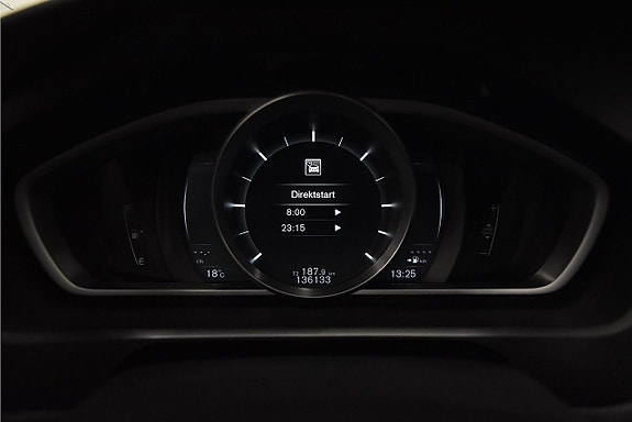 Volvo V40 19 of 21