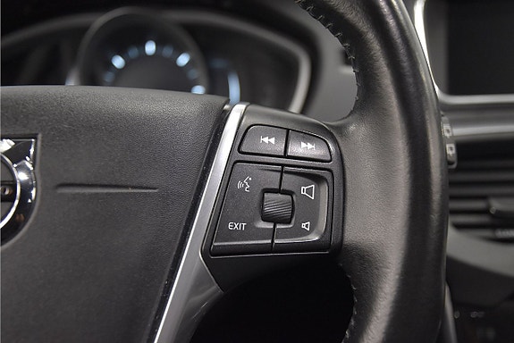 Volvo V40 11 of 21