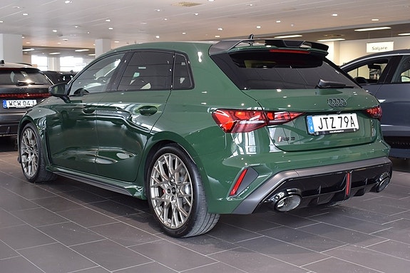 Audi RS3 2 of 5