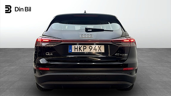 Audi Q4 e-tron 5 of 5