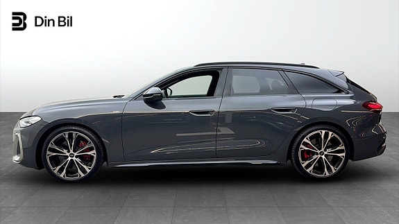Audi A5 2 of 22