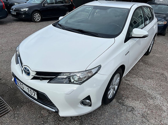 Toyota Auris 11 of 21