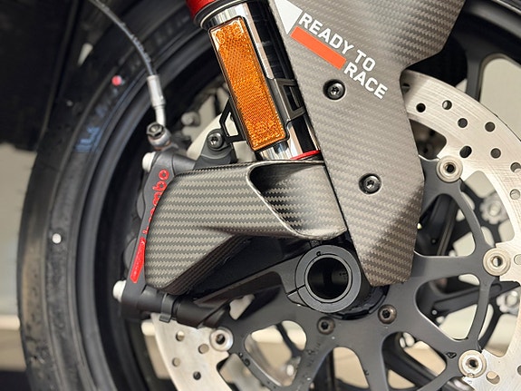 KTM 1390 Super Duke RR 9 of 14