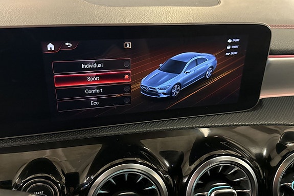 Mercedes-Benz CLA200 24 of 28