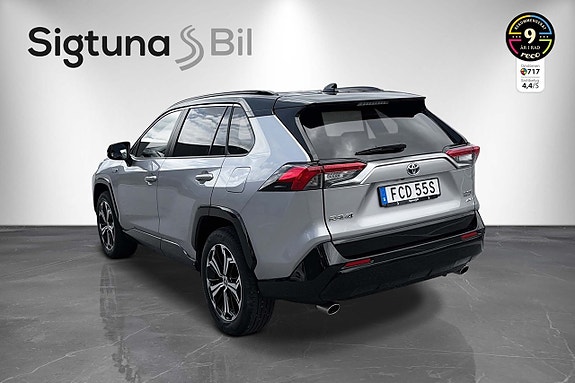 Toyota RAV4 7 of 26